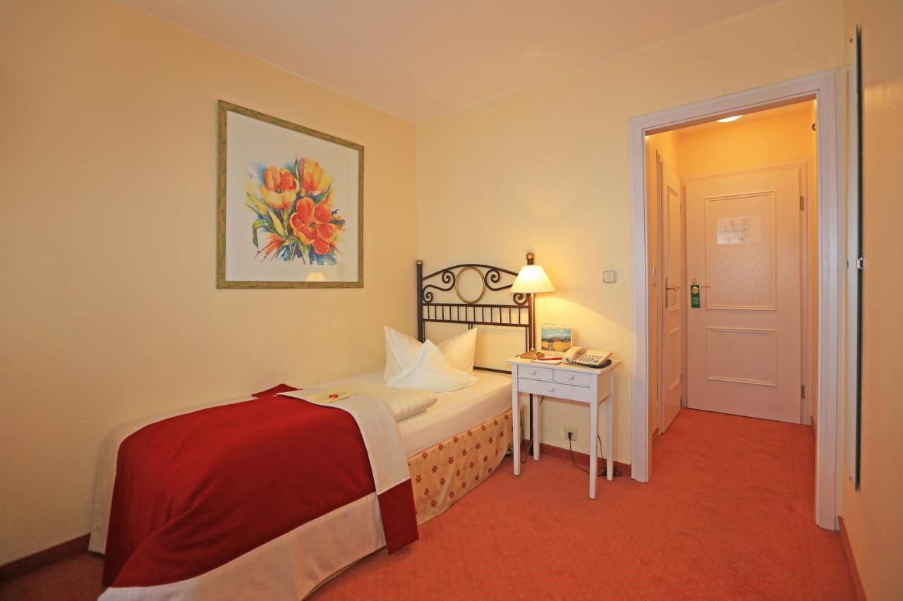 Hotel Dünenburg Westerland Oda fotoğraf